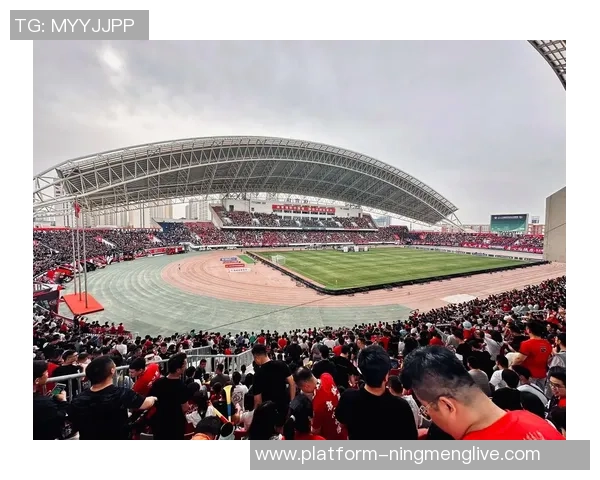 足球西北：探寻西北地区足球发展的新机遇与挑战